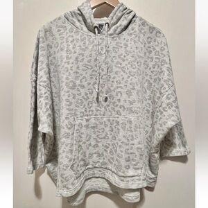 Saks 5th Avenue BLUE Hoodie Sweatshirt - Gray Leopard 3/4-sleeves